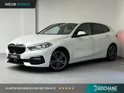 Wit Gebruikt 2021 BMW 118 Sport Line Hatchback | € 20.400 (Eerlijke prijs)