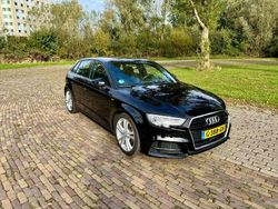 Zwart Gebruikt 2019 Audi A3 S-Line Hatchback | € 23.500 (Iets duurder)