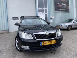 Zwart Gebruikt 2011 Skoda Octavia Business Line Stationwagen | € 3.395 (Eerlijke prijs)