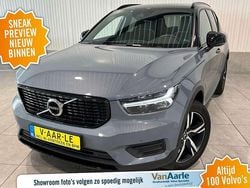 Grijs, metallic lak Gebruikt 2022 Volvo XC40 R-Design SUV | € 32.850 (Eerlijke prijs)