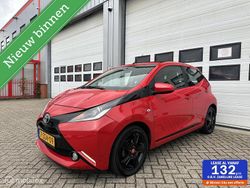 Rood Gebruikt 2015 Toyota Aygo X-clusiv Hatchback | € 7.995 (Duur)