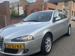 Grijs Gebruikt 2006 Alfa Romeo 147 Veloce Hatchback | € 1.999 (Goede deal)