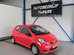 Rood Gebruikt 2009 Toyota Aygo Hatchback | € 1.950 (Goede deal)