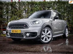 Grijs, metallic lak Gebruikt 2017 Mini Cooper S Countryman Chili SUV | € 21.900 (Eerlijke prijs)