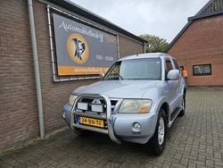 Grijs (metallic) Gebruikt 2004 Mitsubishi Pajero SUV | € 3.995 (Iets duurder)