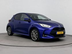 Blauw Gebruikt 2025 Toyota Yaris Hybrid Executive Hatchback | € 31.499 (Duur)