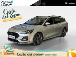 Grijs Gebruikt 2023 Ford Focus ST-Line Stationwagen | € 23.945 (Eerlijke prijs)
