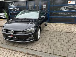 Zwart Gebruikt 2018 VW Polo Highline Hatchback | € 14.950 (Eerlijke prijs)