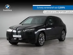 Sophistograu metallic Gebruikt 2023 BMW iX Shadowline SUV | € 73.950 (Eerlijke prijs)