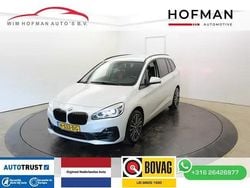 Wit, metallic lak Gebruikt 2020 BMW 220 Gran Tourer Executive MPV | € 26.735 (Eerlijke prijs)