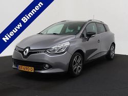 Grijs Gebruikt 2016 Renault Clio GrandTour Night&Day Stationwagen | € 5.500 (Goede deal)