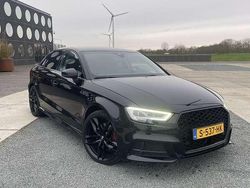 Zwart Gebruikt 2019 Audi A3 S-Line Sedan | € 20.150 (Eerlijke prijs)