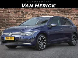 Blauw Gebruikt 2021 VW Golf VIII GTE Hatchback | € 22.945 (Super prijs)