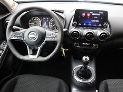 Grijs Gebruikt 2023 Nissan Juke Acenta SUV | € 19.445 (Eerlijke prijs)