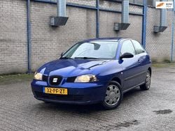 Blauw Gebruikt 2004 Seat Ibiza Stella Hatchback | € 750 (Goede deal)