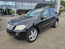 Zwart Gebruikt 2006 Mercedes 320 SUV | € 9.950 (Duur)