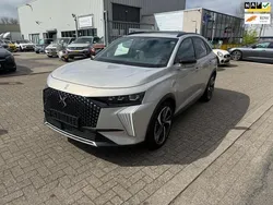 Grijs, metallic lak Gebruikt 2023 DS Automobiles DS7 Crossback Rivoli SUV | € 39.850 (Duur)