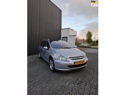 Grijs Gebruikt 2003 Peugeot 307 Stationwagen | € 3.999 (Duur)