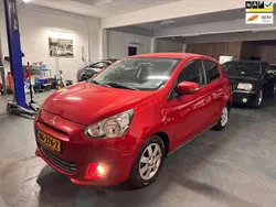 Rood Gebruikt 2015 Mitsubishi Space Star Instyle Hatchback | € 3.245 (Goede deal)