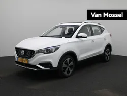 Wit Gebruikt 2021 MG ZS Luxury Sedan | € 16.995 (Eerlijke prijs)
