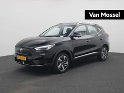 Zwart Gebruikt 2023 MG ZS Luxury Sedan | € 21.444 (Eerlijke prijs)