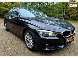 Zwart Gebruikt 2012 BMW 320 Executive Sedan | € 14.750 (Eerlijke prijs)