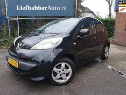 Zwart Gebruikt 2008 Peugeot 107 Urban Move Hatchback | € 3.950 (Iets duurder)