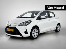 Wit Gebruikt 2019 Toyota Yaris Hybrid Active Hatchback | € 15.440 (Eerlijke prijs)