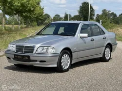 Zilver, metallic lak Gebruikt 1998 Mercedes C180 Classic Sedan | € 9.250