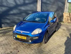 Blauw Gebruikt 2011 Fiat Punto Dynamic Hatchback | € 2.000 (Eerlijke prijs)