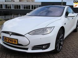 Wit Gebruikt 2014 Tesla Model S Hatchback | € 14.950 (Eerlijke prijs)