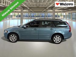 Blauw Gebruikt 2007 Volvo V50 Summum Stationwagen | € 6.950