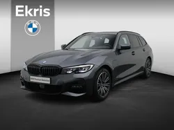 Grijs Gebruikt 2022 BMW 330 Comfort Edition Stationwagen | € 39.900 (Goede deal)