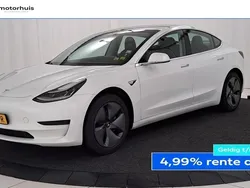 Wit Gebruikt 2019 Tesla Model 3 Standard Range Sedan | € 19.375 (Eerlijke prijs)