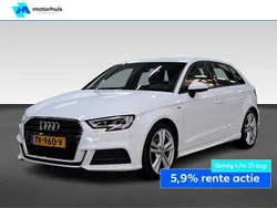 Wit Gebruikt 2018 Audi A3 Sportback S-Line Hatchback | € 21.930 (Eerlijke prijs)