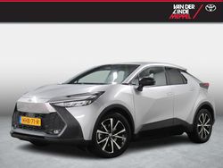 Grijs Gebruikt 2025 Toyota C-HR SUV | € 36.950 (Goede deal)