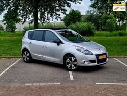 Grijs Gebruikt 2011 Renault Scénic III Bose Edition MPV | € 3.999 (Goede deal)