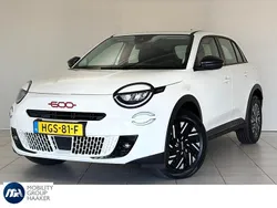 Wit Nieuw 2025 Fiat 600E Red SUV | € 28.700 (Super prijs)