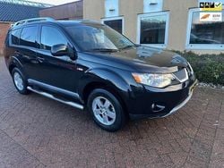 Zwart Gebruikt 2008 Mitsubishi Outlander SUV | € 5.495 (Eerlijke prijs)