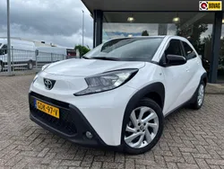 Wit Gebruikt 2023 Toyota Aygo Pulse Hatchback | € 17.950 (Eerlijke prijs)
