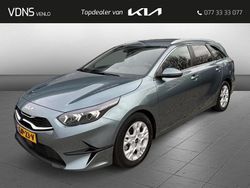 Grijs Gebruikt 2024 Kia Ceed Hatchback | € 28.945