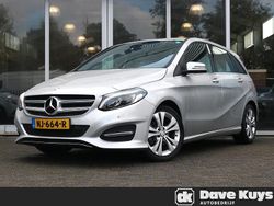 Grijs Gebruikt 2017 Mercedes B180 Ambition MPV | € 14.950 (Eerlijke prijs)