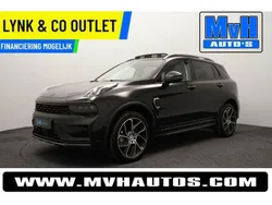 Zwart Gebruikt 2023 Lynk & Co 01 SUV | € 29.799 (Eerlijke prijs)