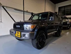 Grijs Gebruikt 2023 Toyota Land Cruiser SUV | € 59.940 (Eerlijke prijs)