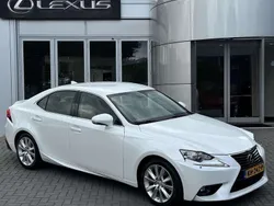 Wit Gebruikt 2015 Lexus IS300h Luxury Line Sedan | € 15.700 (Goede deal)