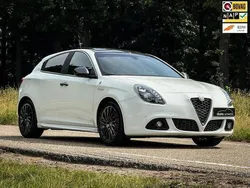Wit Gebruikt 2015 Alfa Romeo Giulietta Quadrifoglio Verde Hatchback | € 16.899 (Eerlijke prijs)