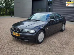 Zwart Gebruikt 2001 BMW 316 Executive Sedan | € 3.195 (Eerlijke prijs)