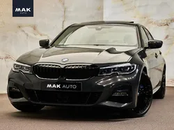 Grijs Gebruikt 2019 BMW 330 M Sport Sedan | € 36.700 (Duur)