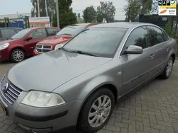 Grijs Gebruikt 2001 VW Passat Comfortline Sedan | € 1.150 (Eerlijke prijs)