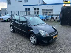 Zwart Gebruikt 2006 Ford Fiesta Futura Hatchback | € 1.950 (Eerlijke prijs)